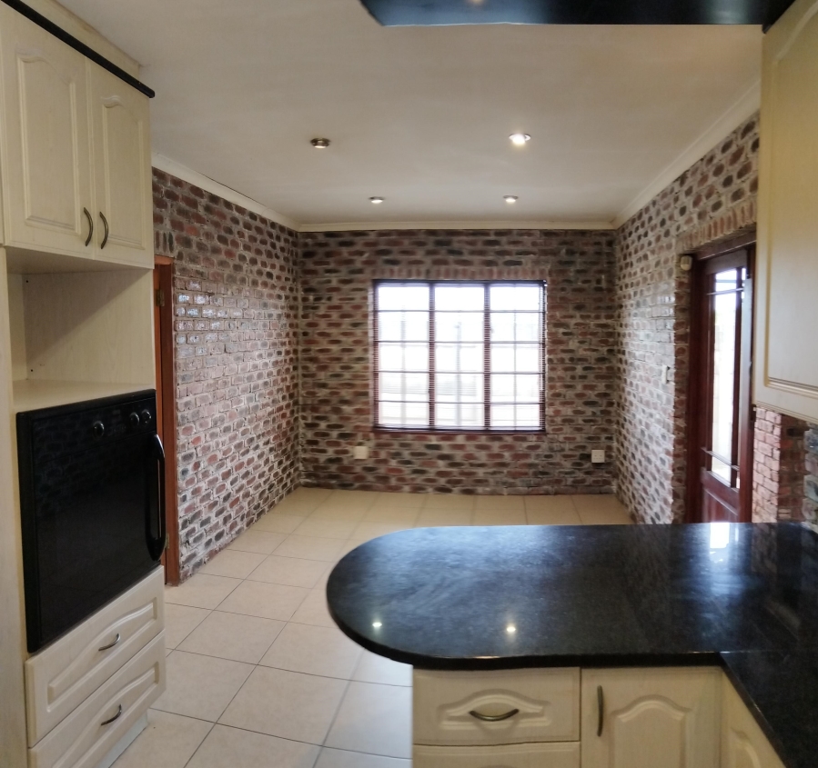 3 Bedroom Property for Sale in Azalea Park Eastern Cape